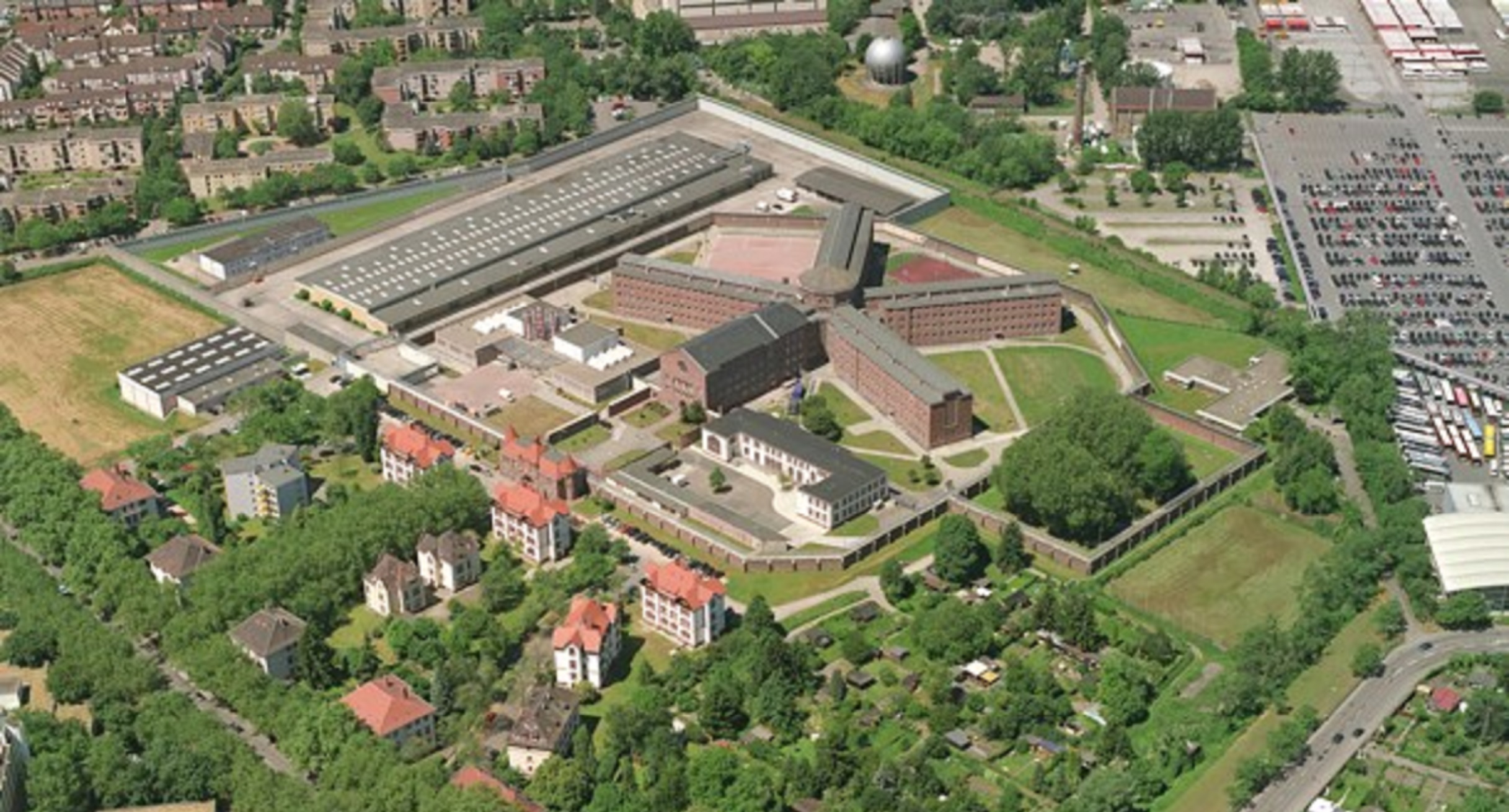 Luftbild der Justizvollzugsanstalt Mannheim